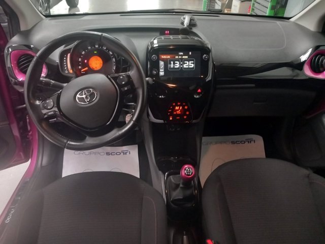 TOYOTA Aygo 5p 1.0 x-cite 72cv