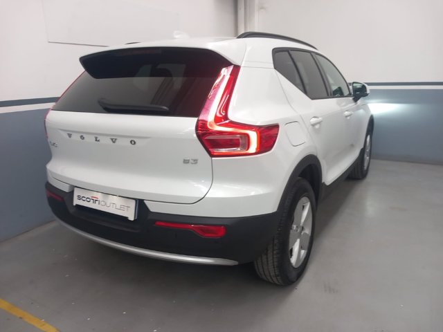 VOLVO Xc40 2.0 b3 essential auto