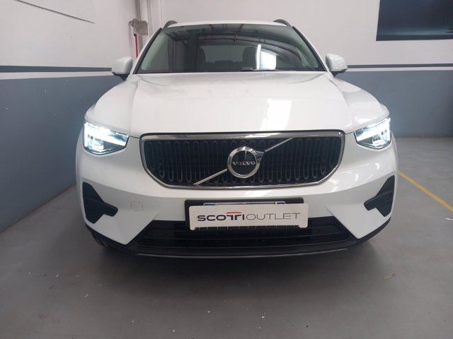VOLVO Xc40 2.0 b3 essential auto