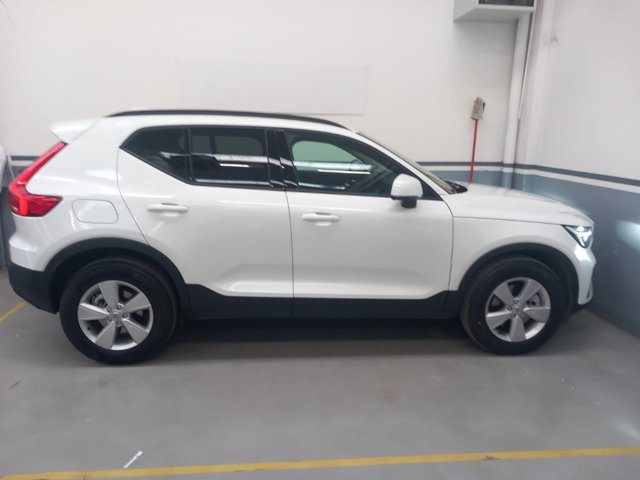 VOLVO Xc40 2.0 b3 essential auto
