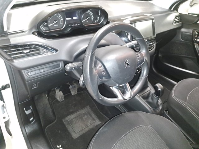 PEUGEOT 208 PureTech 82 Stop&Start 5 porte Allure