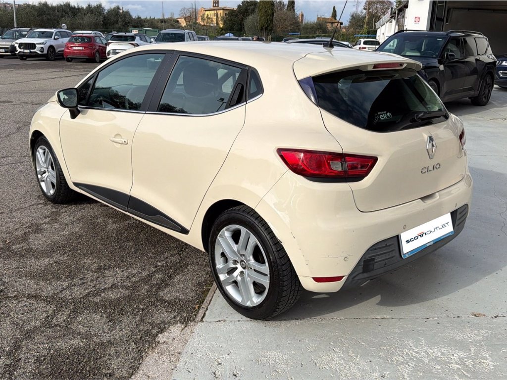 RENAULT Clio 1.2 75CV 5 porte Zen