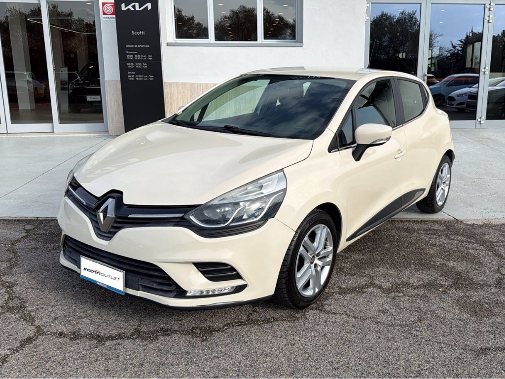 RENAULT Clio 1.2 75CV 5 porte Zen