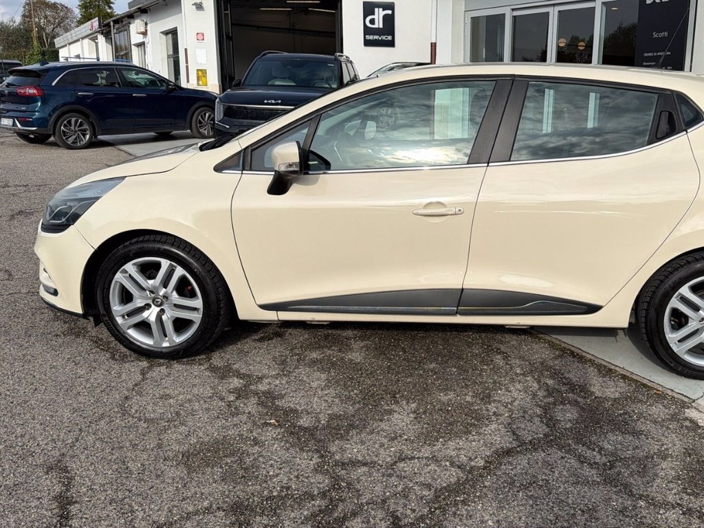 RENAULT Clio 1.2 75CV 5 porte Zen