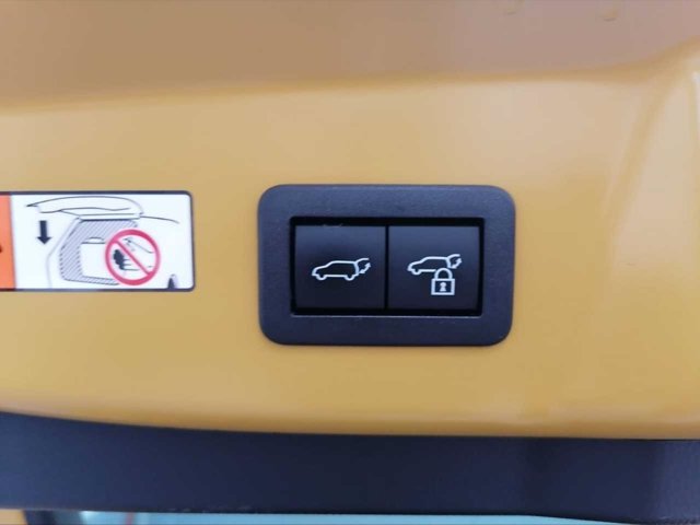 TOYOTA Prius 2.0 phev lounge