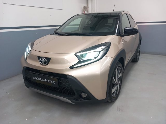 TOYOTA Aygo x 1.0 lounge 72cv s-cvt