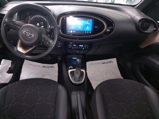 TOYOTA Aygo x 1.0 lounge 72cv s-cvt
