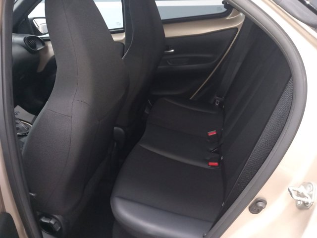 TOYOTA Aygo x 1.0 lounge 72cv s-cvt