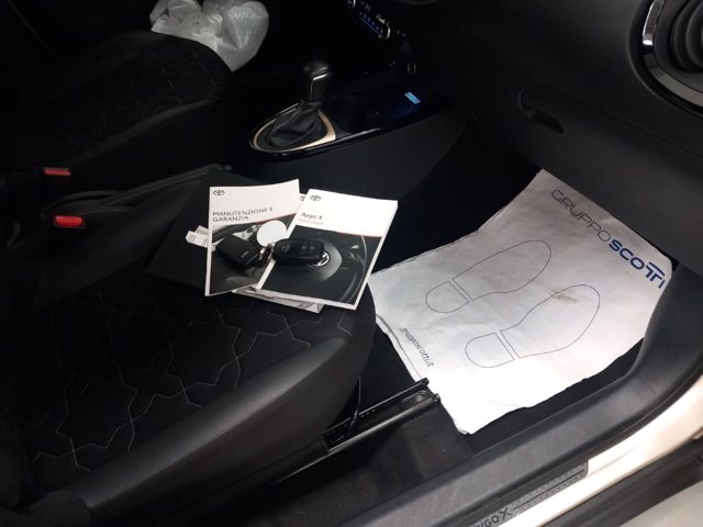 TOYOTA Aygo x 1.0 lounge 72cv s-cvt