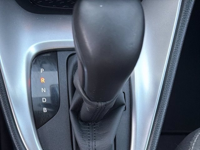 TOYOTA Yaris 1.5h active