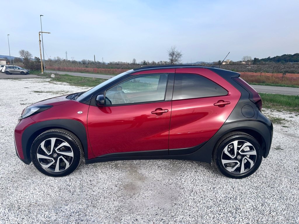 TOYOTA Aygo x 1.0 lounge air 72cv s-cvt