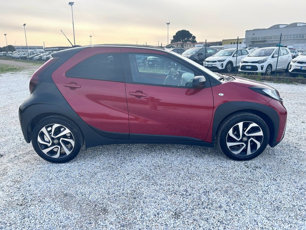 TOYOTA Aygo x 1.0 lounge air 72cv s-cvt