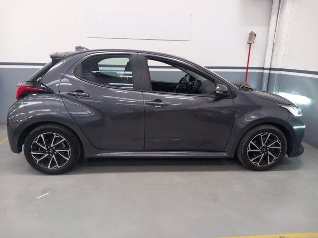 TOYOTA Yaris 1.5 Hybrid 5 porte Trend