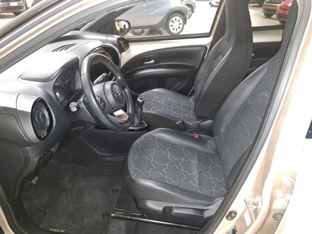 TOYOTA Aygo x 1.0 lounge 72cv