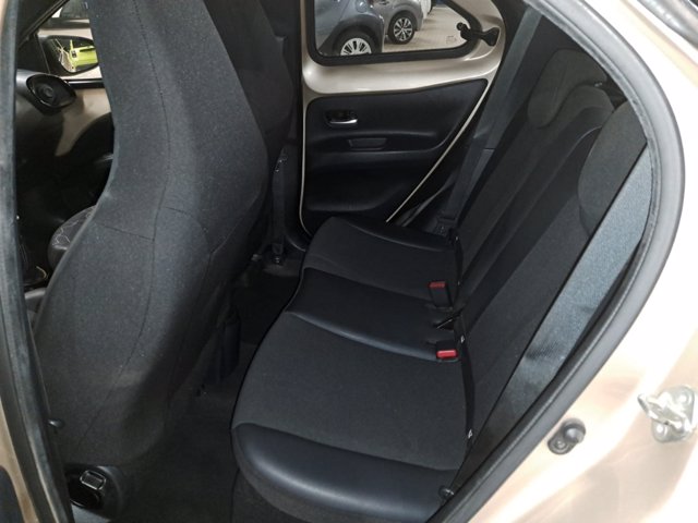TOYOTA Aygo x 1.0 lounge 72cv
