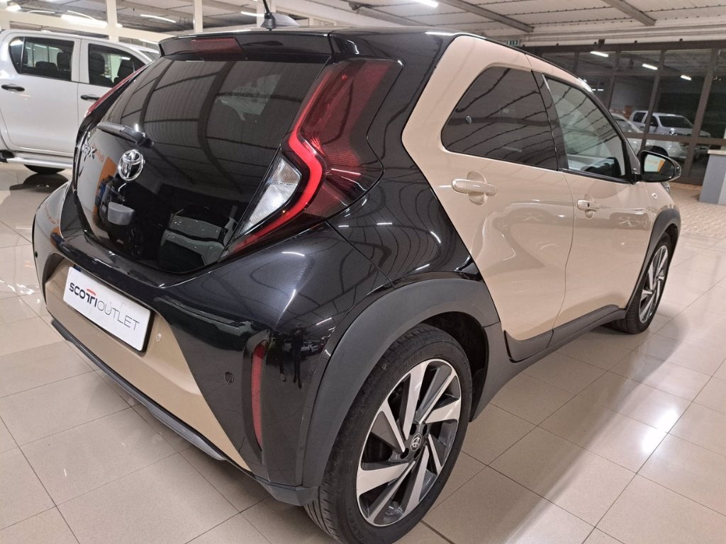 TOYOTA Aygo x 1.0 lounge 72cv
