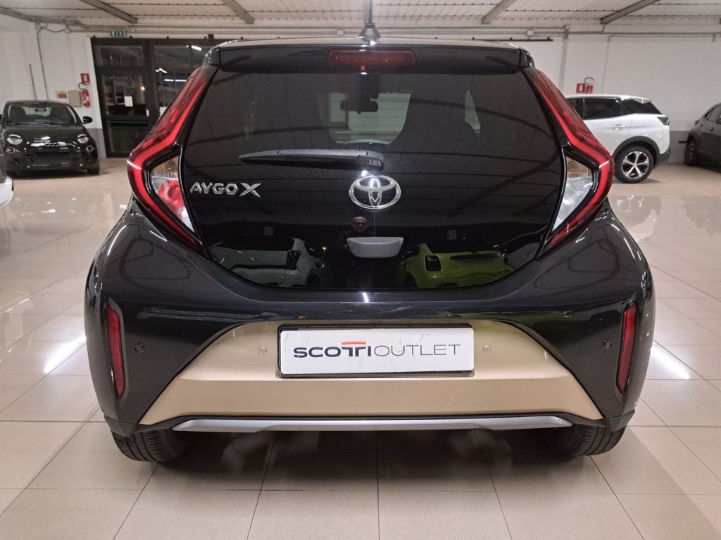 TOYOTA Aygo x 1.0 lounge 72cv
