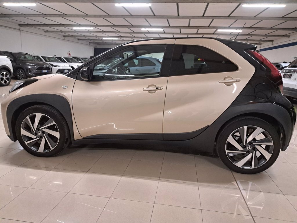 TOYOTA Aygo x 1.0 lounge 72cv