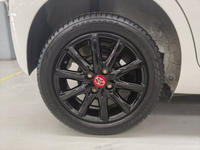 TOYOTA Aygo 5p 1.0 x-play my15