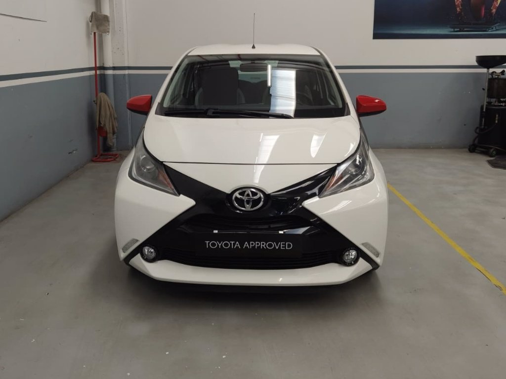 TOYOTA Aygo 5p 1.0 x-play my15