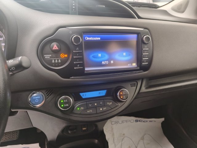 TOYOTA Yaris 5p 1.5h business