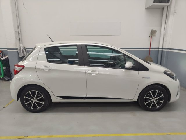 TOYOTA Yaris 5p 1.5h business