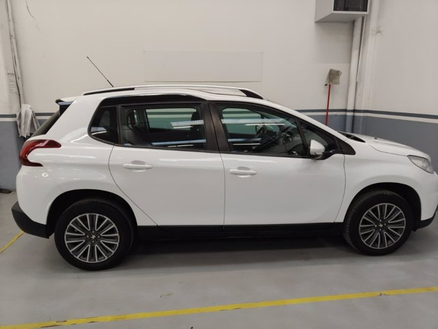 PEUGEOT 2008 1.2 puretech Active 82cv my16