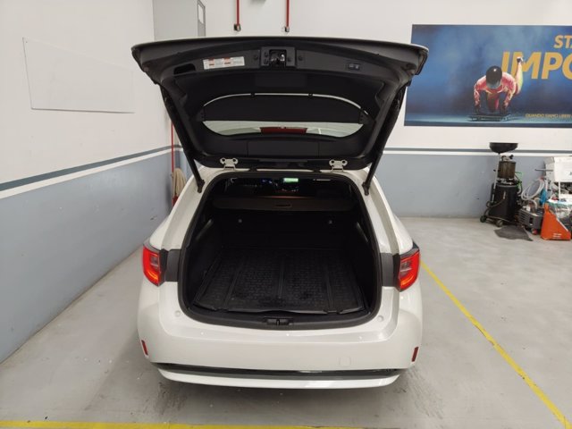 TOYOTA Corolla touring sports 1.8h business cvt