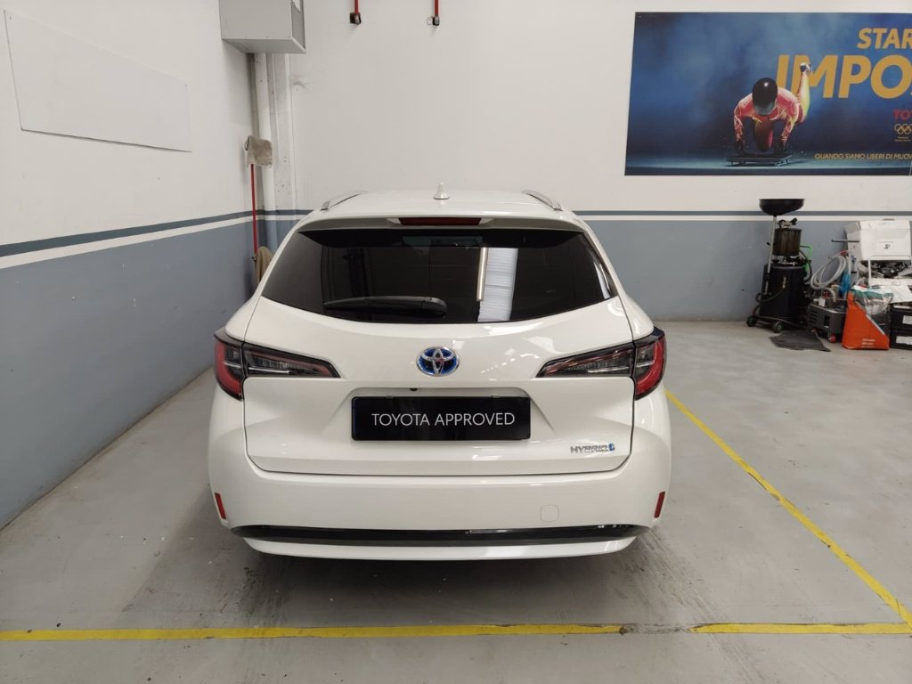 TOYOTA Corolla touring sports 1.8h business cvt