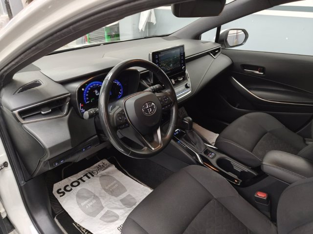 TOYOTA Corolla touring sports 1.8h business cvt