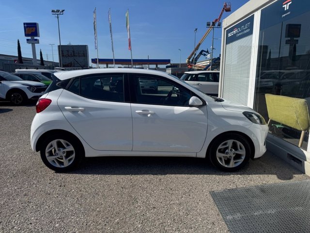 HYUNDAI i10 1.0 MPI Advanced