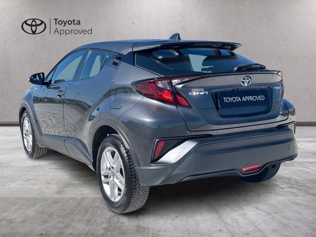 TOYOTA C-hr 1.8h business e-cvt