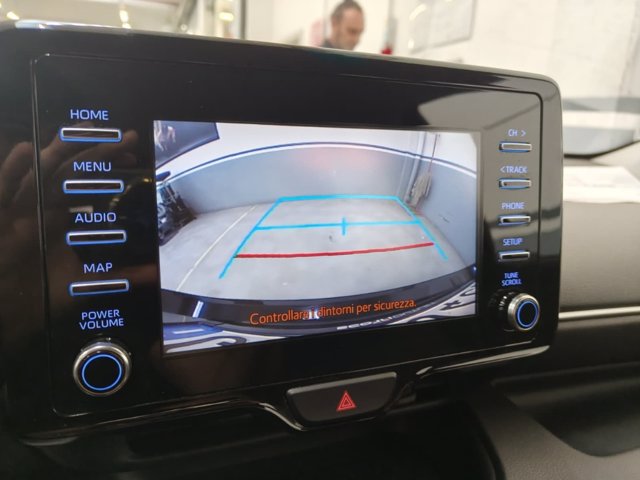 TOYOTA Yaris 1.0 trend