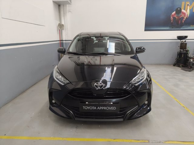 TOYOTA Yaris 1.0 trend