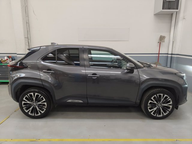 TOYOTA Yaris cross 1.5h lounge fwd 116cv e-cvt