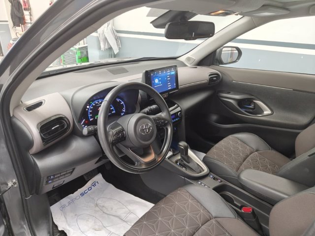 TOYOTA Yaris cross 1.5h lounge fwd 116cv e-cvt