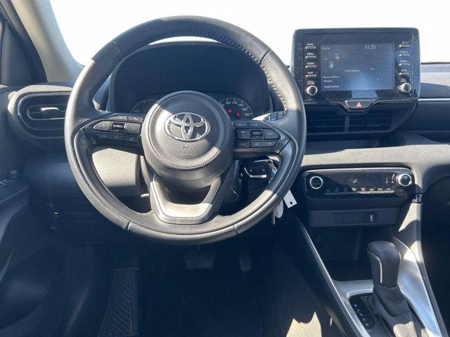 TOYOTA Yaris 1.5h active