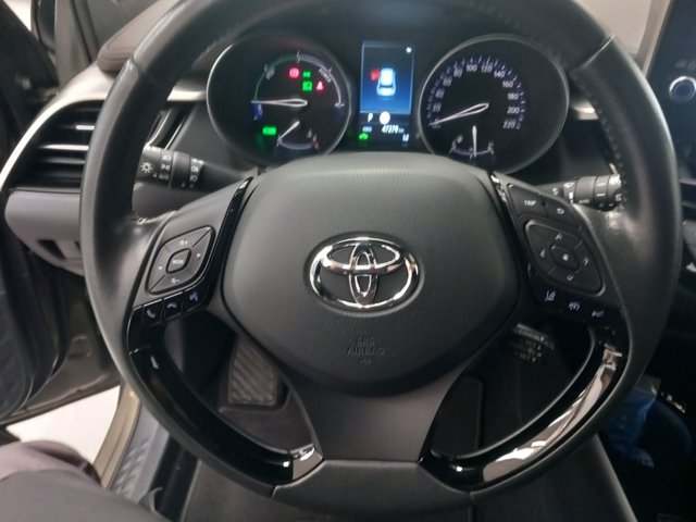 TOYOTA C-hr 1.8h trend e-cvt