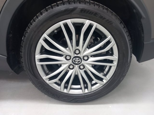 TOYOTA C-hr 1.8h trend e-cvt