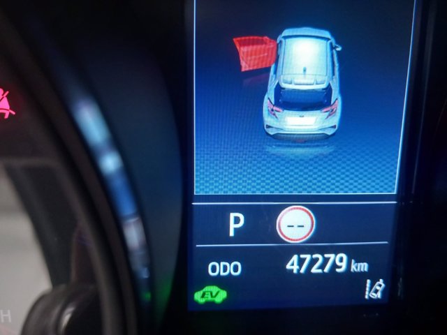 TOYOTA C-hr 1.8h trend e-cvt