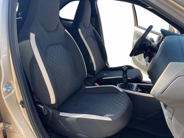 TOYOTA Aygo x 1.0 trend air 72cv