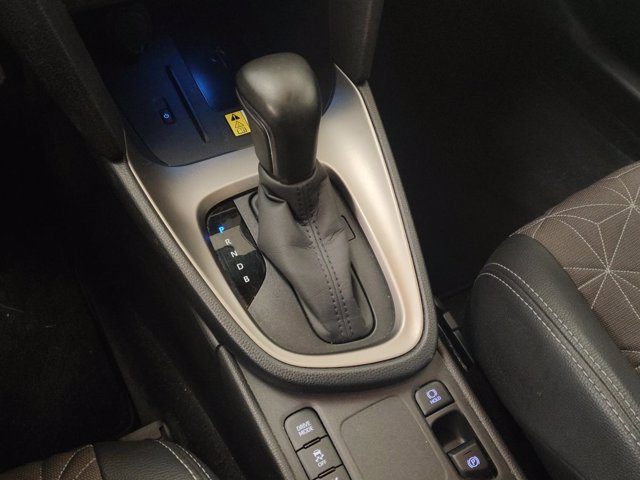 TOYOTA Yaris cross 1.5h lounge fwd 116cv e-cvt