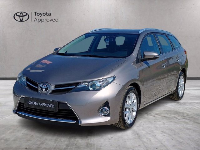 TOYOTA Auris Touring Sports 1.4 D-4D