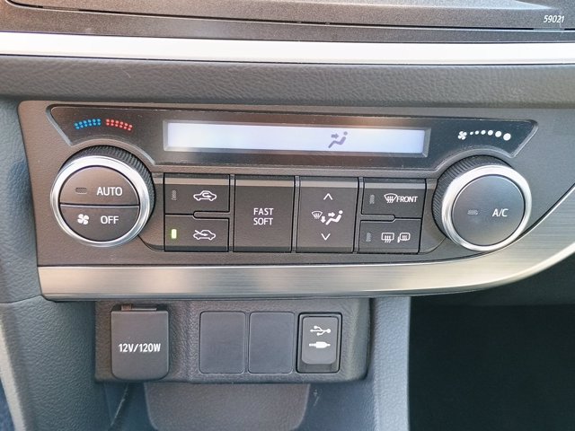 TOYOTA Auris Touring Sports 1.4 D-4D