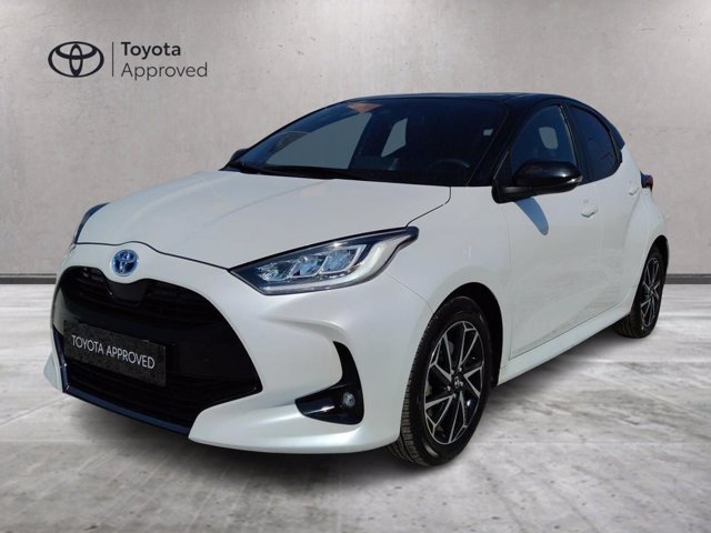 TOYOTA Yaris 1.5h style