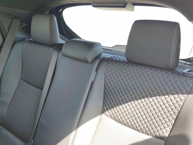 TOYOTA Yaris 1.5h style