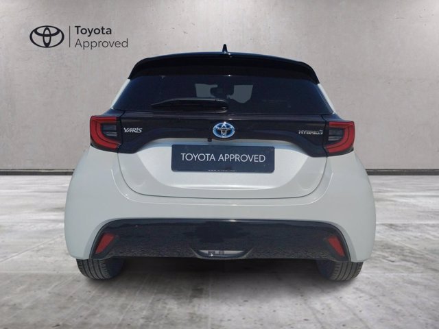 TOYOTA Yaris 1.5h style