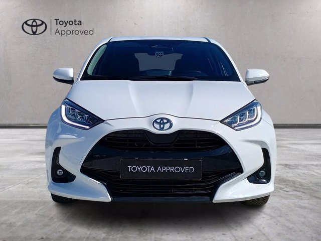 TOYOTA Yaris 1.5h trend