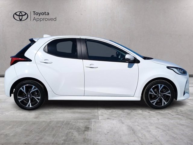 TOYOTA Yaris 1.5h trend