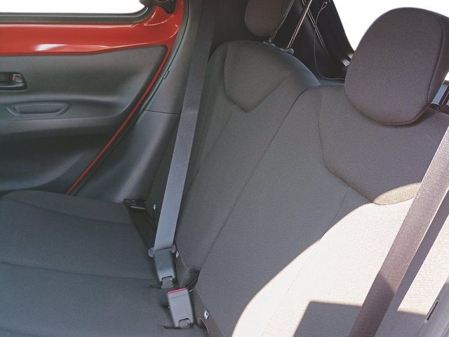 TOYOTA Aygo x 1.0 lounge air 72cv s-cvt